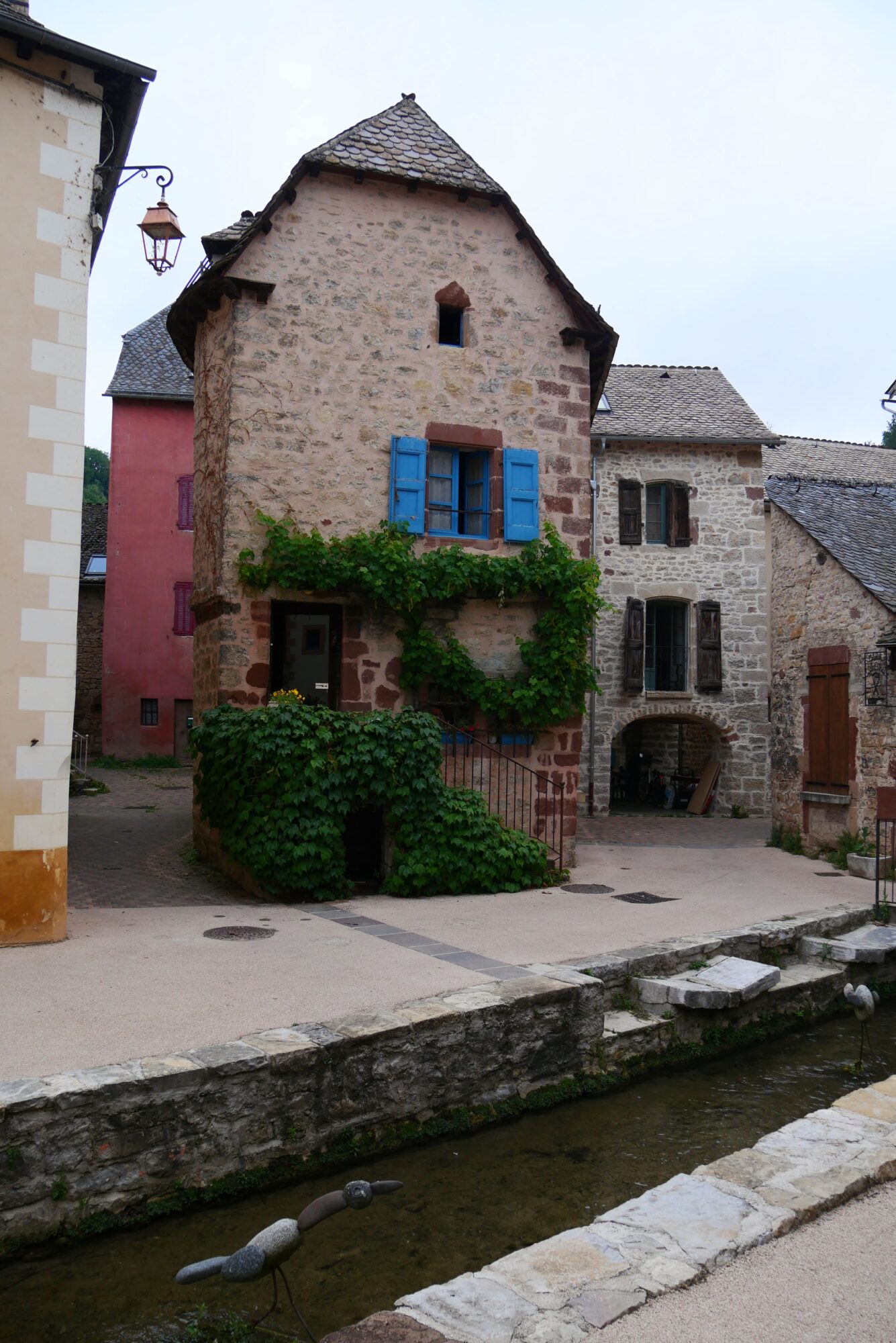 la-canourgue-chemin-saint-guilhem