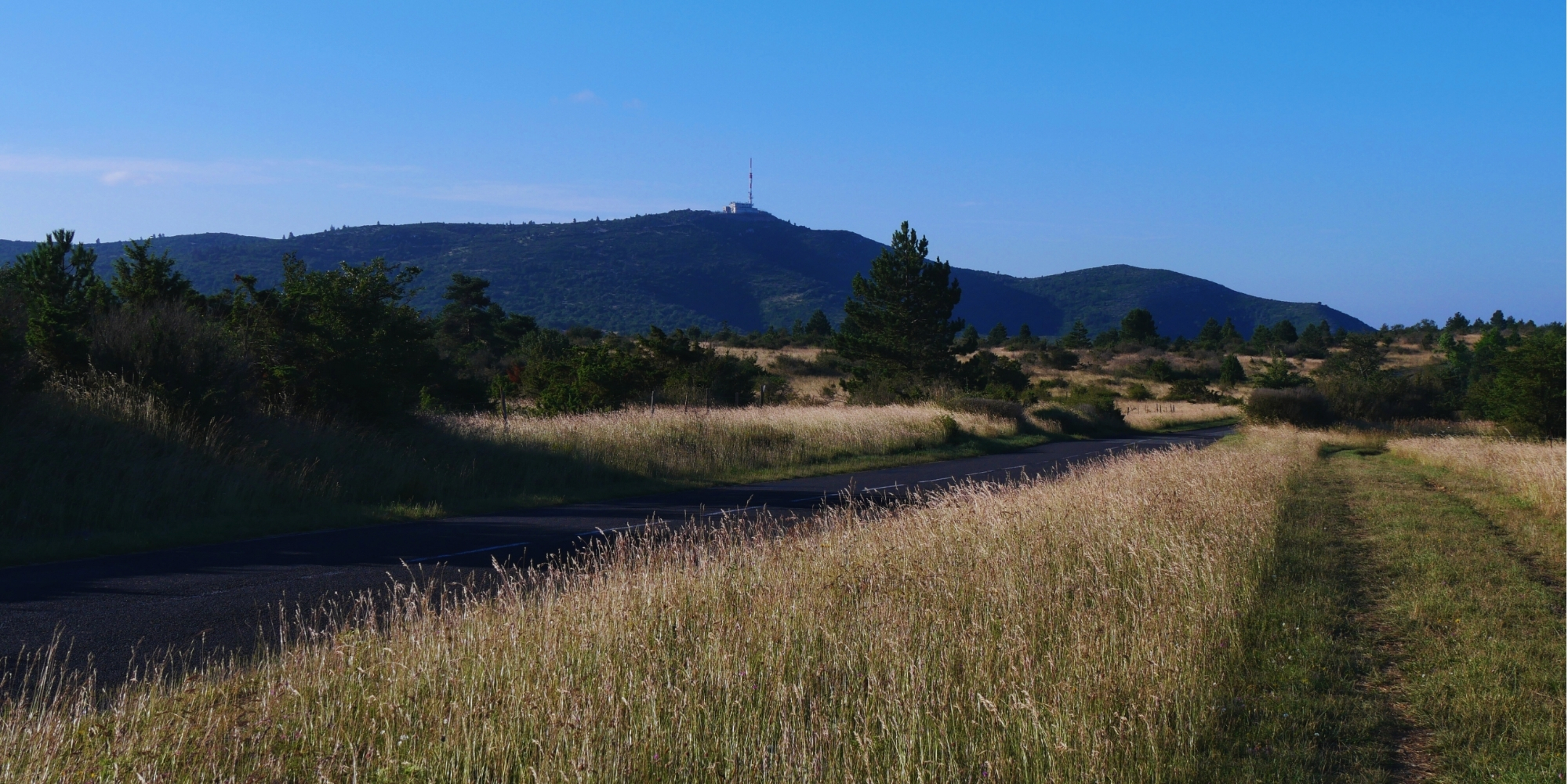 chemin-saint-guilhem-emetteur-mont-baudille